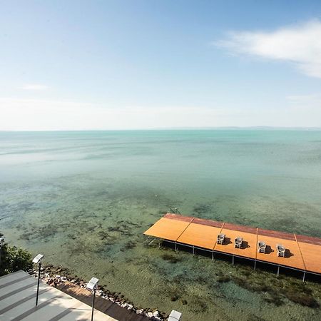 Bed and Breakfast Dalma Panzio Balatonvilágos Exterior foto