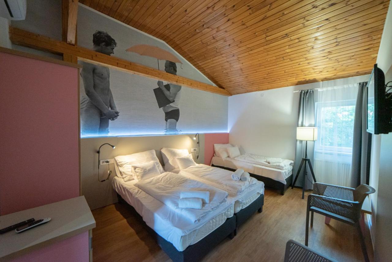 Bed and Breakfast Dalma Panzio Balatonvilágos Exterior foto