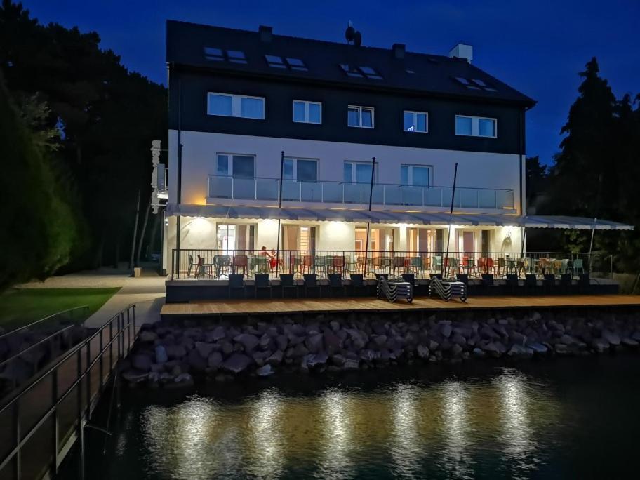 Bed and Breakfast Dalma Panzio Balatonvilágos Exterior foto