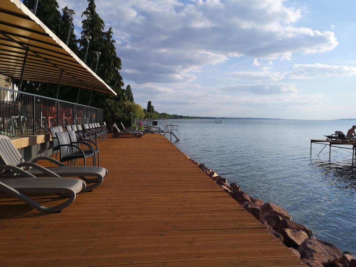 Bed and Breakfast Dalma Panzio Balatonvilágos Exterior foto